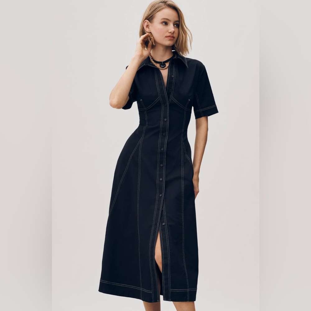Exquise Short-Sleeve Seamed Pleated Midi Dress